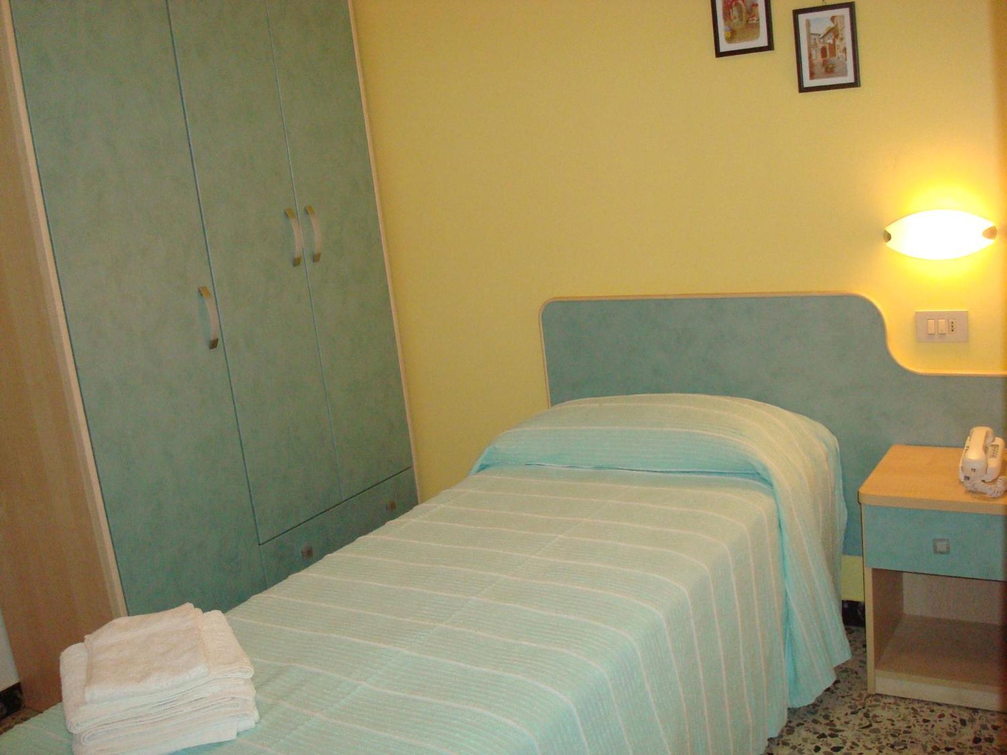 Hotel Villa Ersilia Rimini B&B Exterior photo